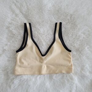 🏵OUT FROM UNDER SEAMLESS RIBBED BRALETTE SIZE XS/S